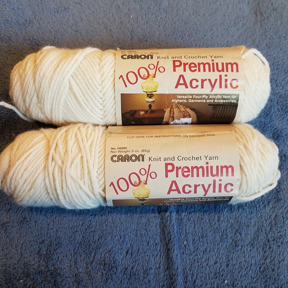 Caron Knit Crochet Yarn 2 Skeins 3oz Off White 100% Premium Acrylic 4Ply vintage